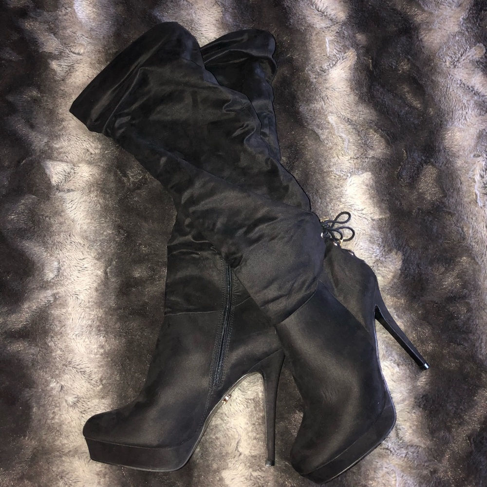 Thalia Sodi Over the knee suede boots